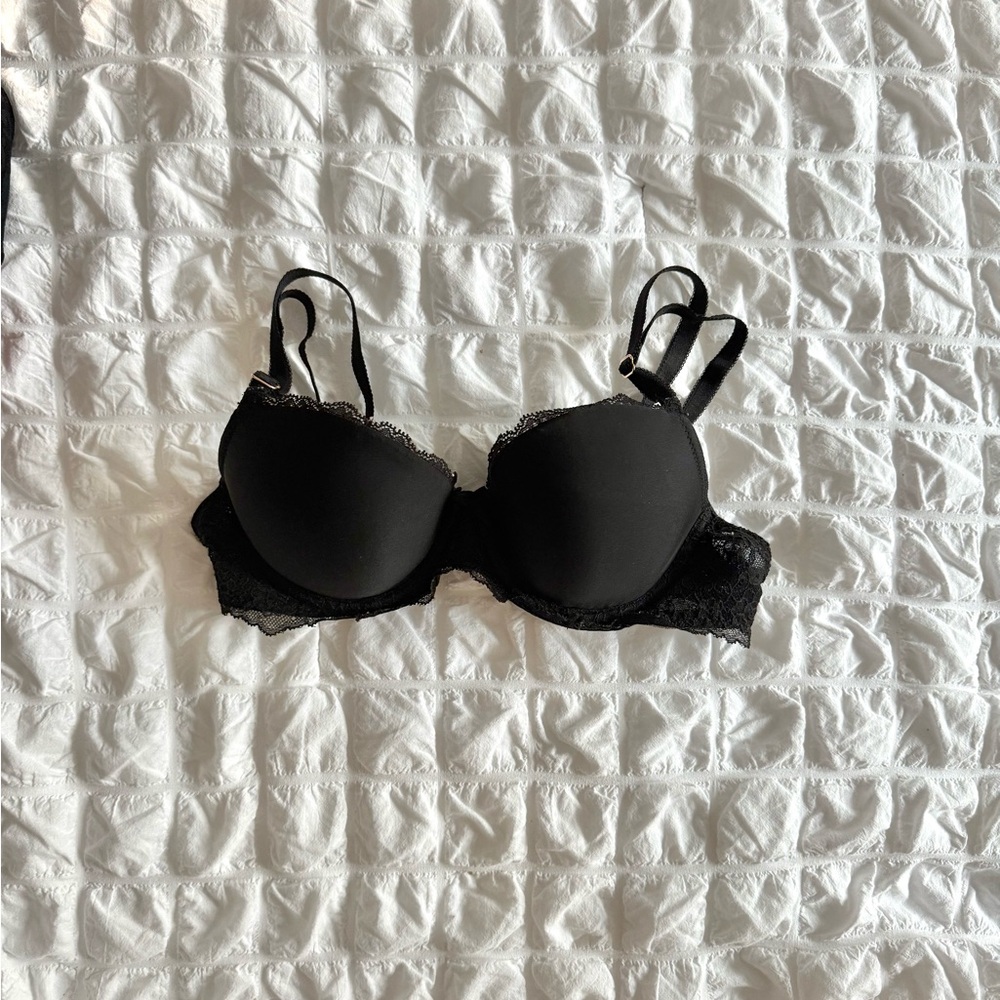 Victoria's Secret Black Underwire Bra